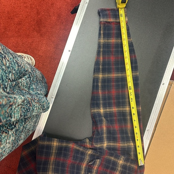 Men’s long sleeve button-down, Carhart shirt size large tall - Picture 7 of 8